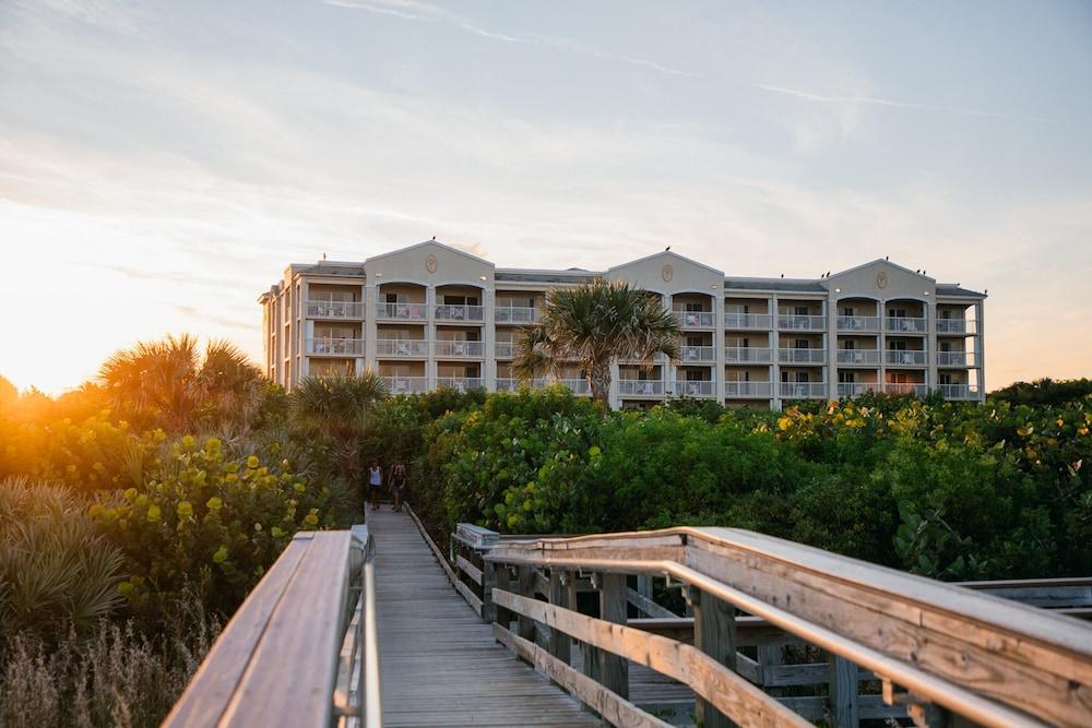 Holiday Inn Club Vacations Cape Canaveral Beach Resort, an IHG Hotel - Featured Image
