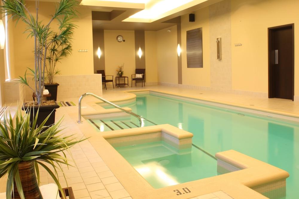 Imperia Hotel and Suites - Pool
