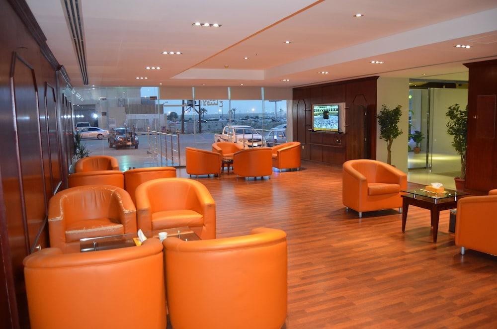 Al Narjes Hotel Suites Al Khobar - Lobby Sitting Area