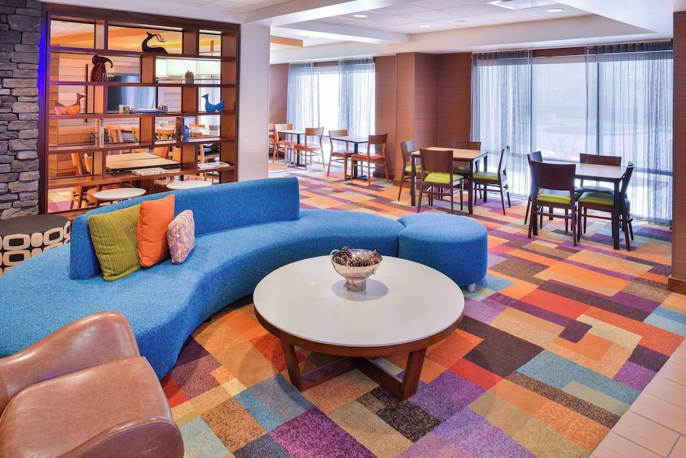 Fairfield Inn & Suites by Marriott Rochester West/Greece - Lobby