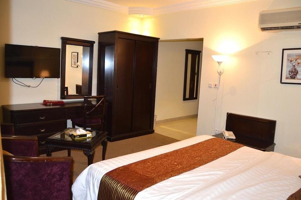 Meera Suites Jeddah - Room