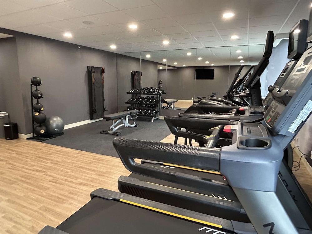 Best Western Plus Meadowlands - Fitness Facility