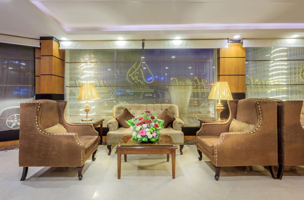 Almuhaidb Resort Alhada - Lobby Sitting Area