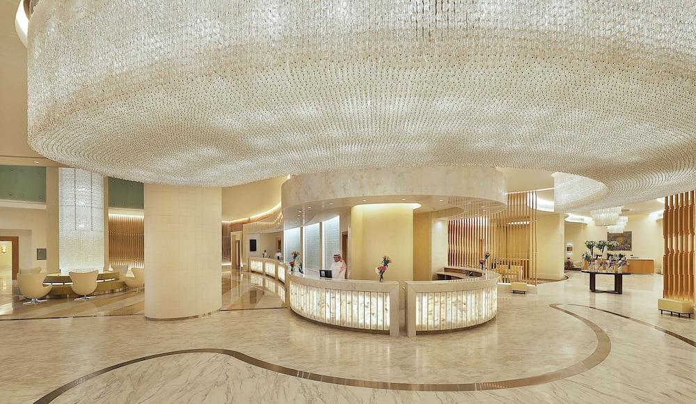 Hilton Makkah Convention Hotel - Reception