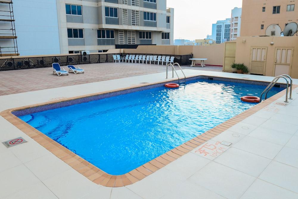 La Rosa Hotel Juffair - Outdoor Pool