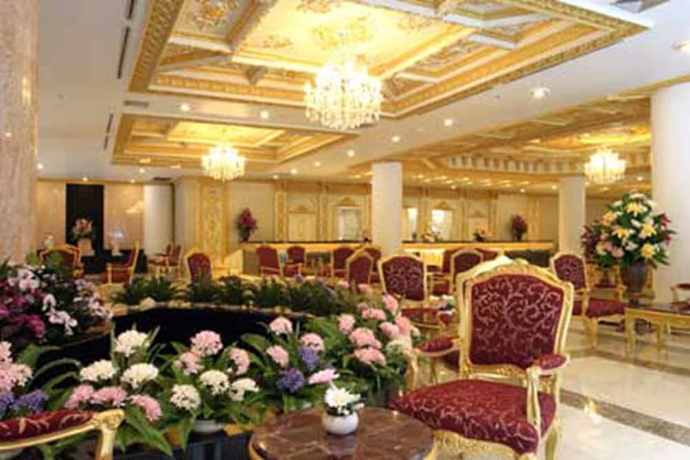 Adriatic Palace Bangkok - Lobby Sitting Area