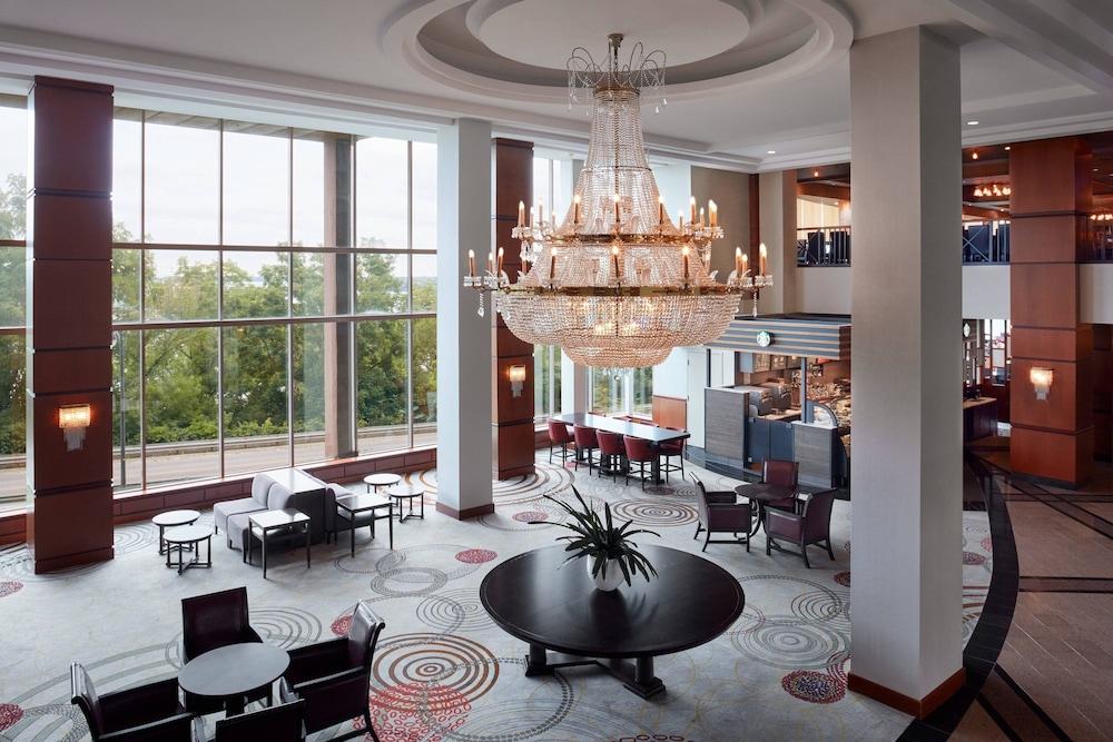 Marriott Niagara Falls Fallsview Hotel & Spa - Lobby