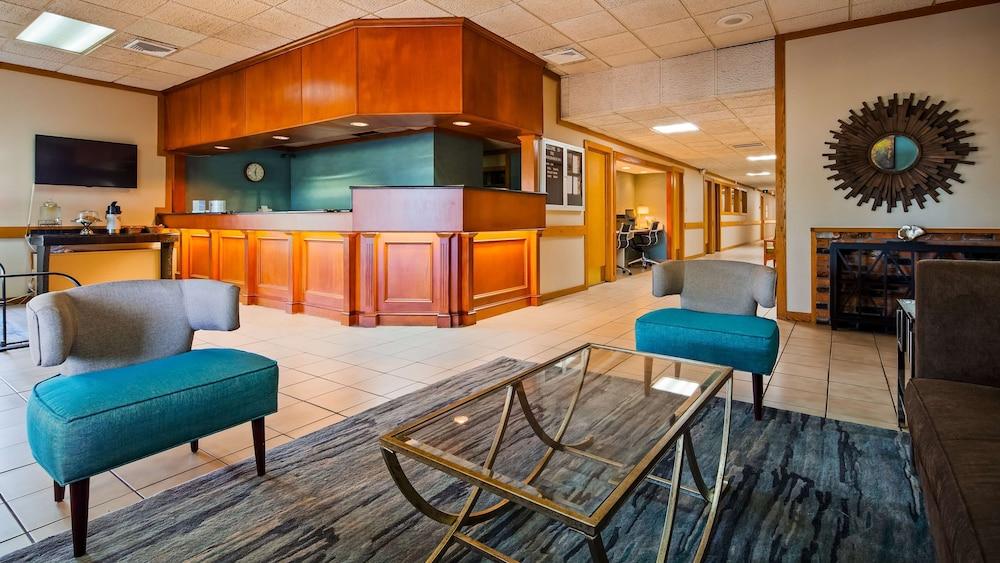 Best Western Woodhaven Inn - Check-in/Check-out Kiosk