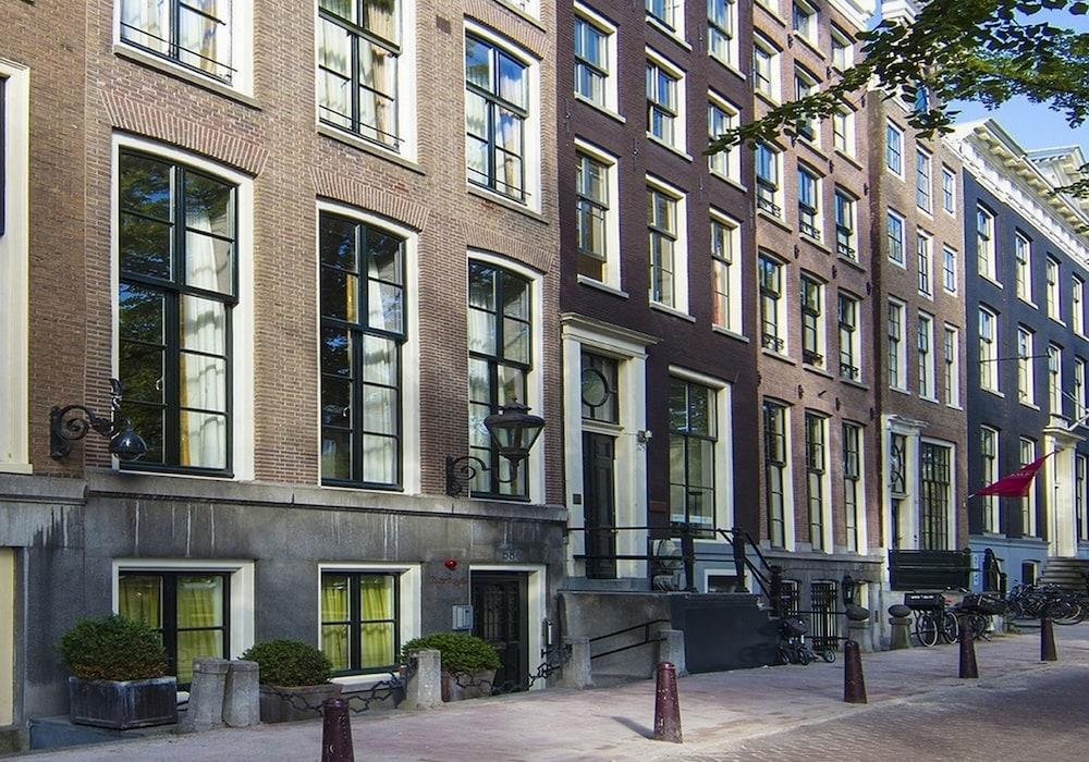 Dutch Masters Amsterdam - Exterior
