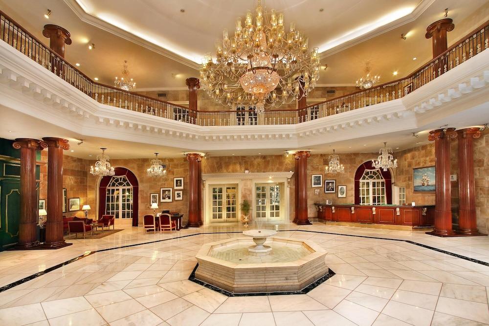 ITC Windsor, A Luxury Collection Hotel, Bengaluru - Lobby