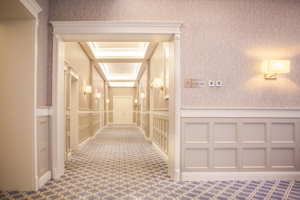 Promenade Hotel Baku - Interior Detail