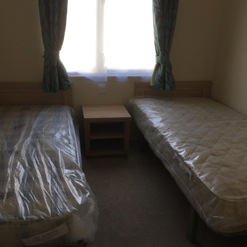 Camber Sands Lodge - Room
