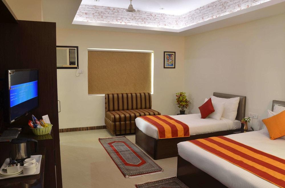 Hotel Karan Vilas - Room