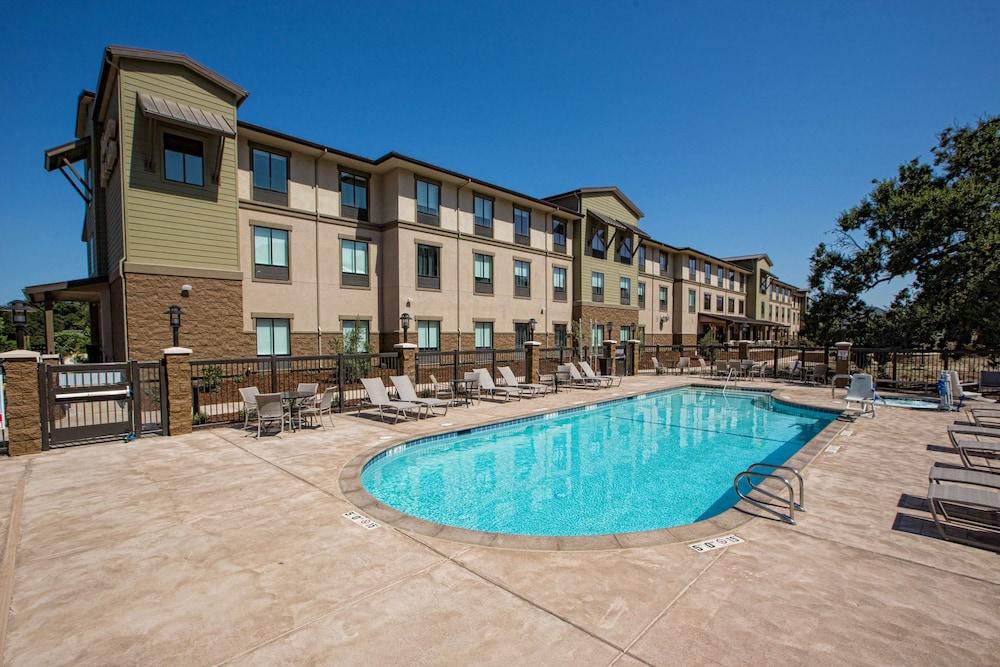 Hampton Inn & Suites Buellton/Santa Ynez Valley - Pool