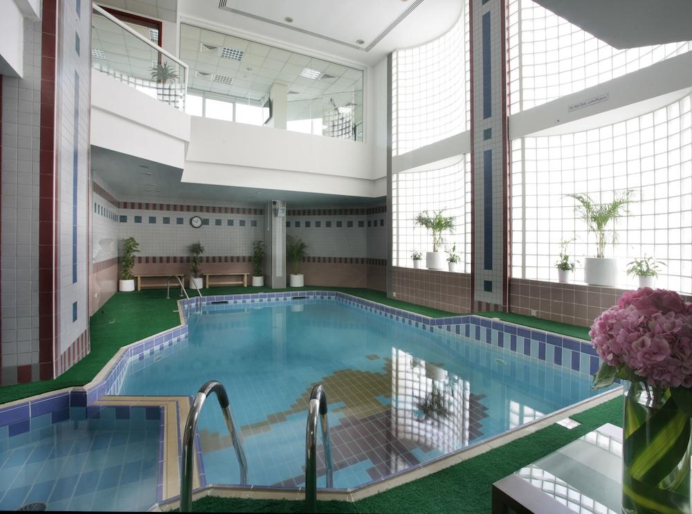 Ramada by Wyndham Beach Hotel Ajman - Indoor Pool