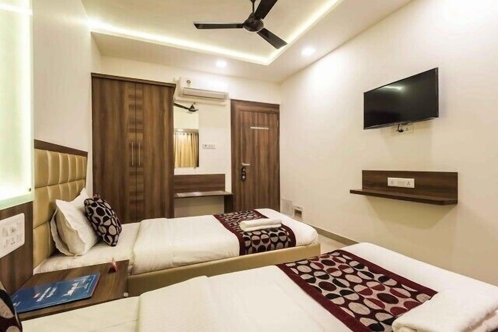 Krishna Avtar Services Apartment - Room