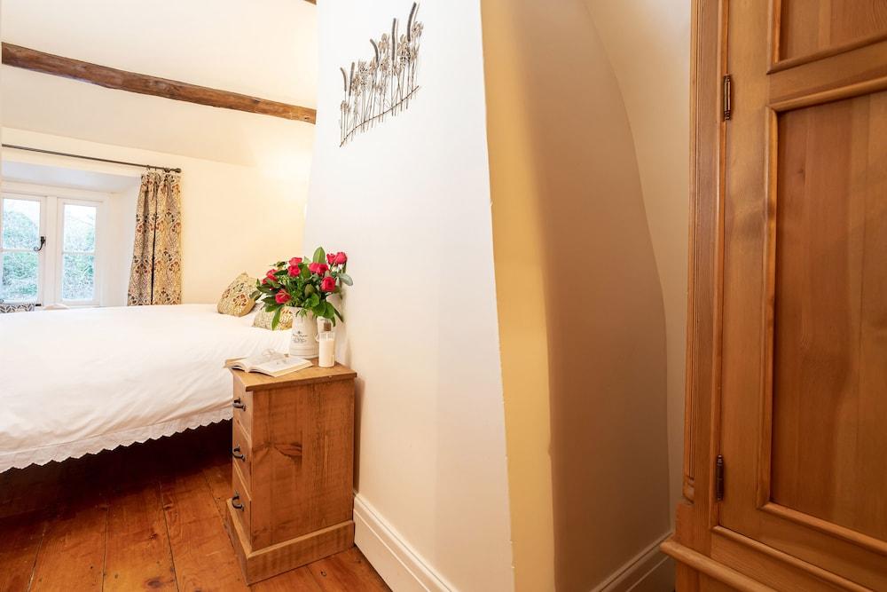 Cosy 2-bed Cottage in Ingleton North Yorkshi - Room