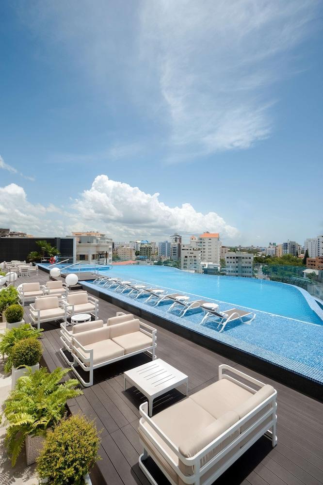 Embassy Suites by Hilton Santo Domingo - Pool