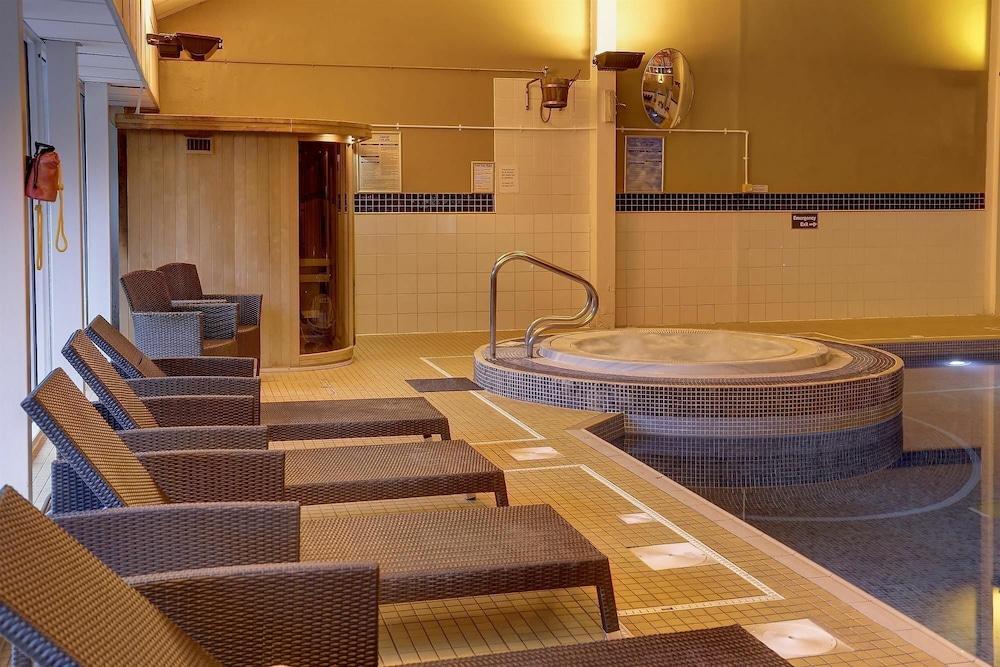Buchanan Arms Hotel - Indoor Pool