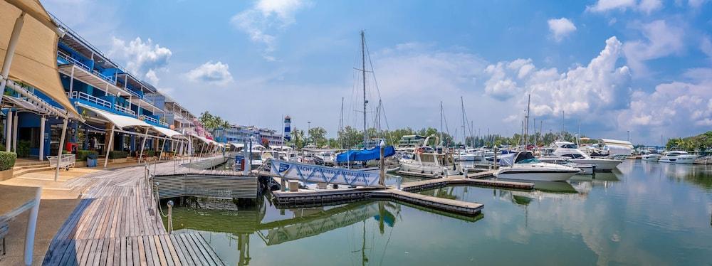 NH Boat Lagoon Phuket Resort - Exterior