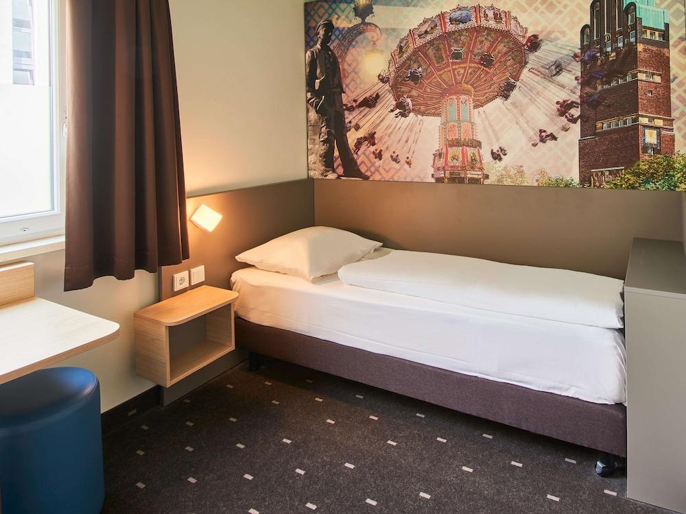 B&B Hotel Darmstadt - Room