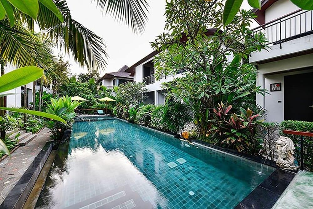 Coco Retreat Phuket Resort & Spa - Outdoor Pool