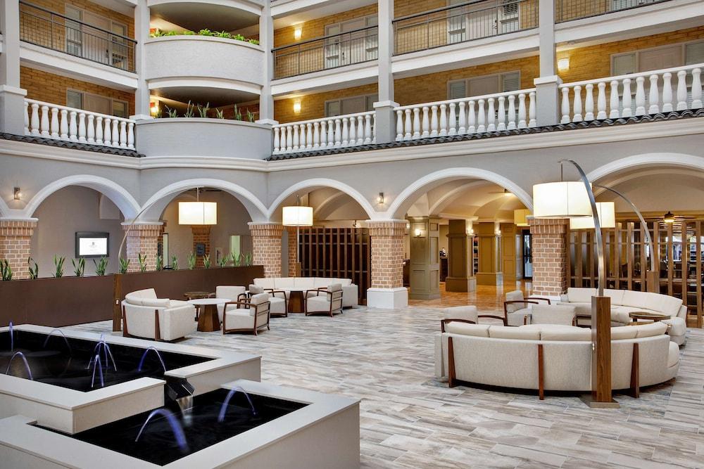 Embassy Suites by Hilton Orlando International Dr Conv Ctr - Lobby