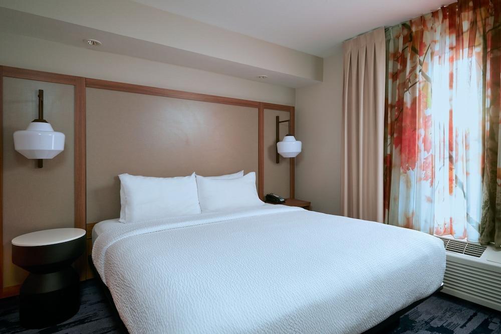 Fairfield Inn and Suites by Marriott San Bernardino - Room