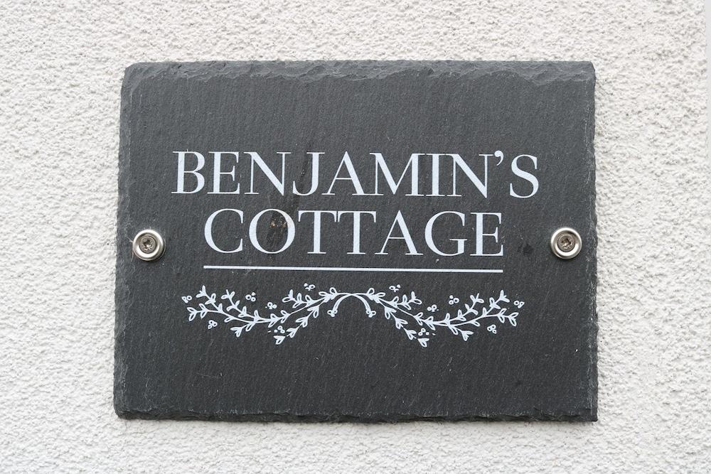Benjamin's Cottage - Interior