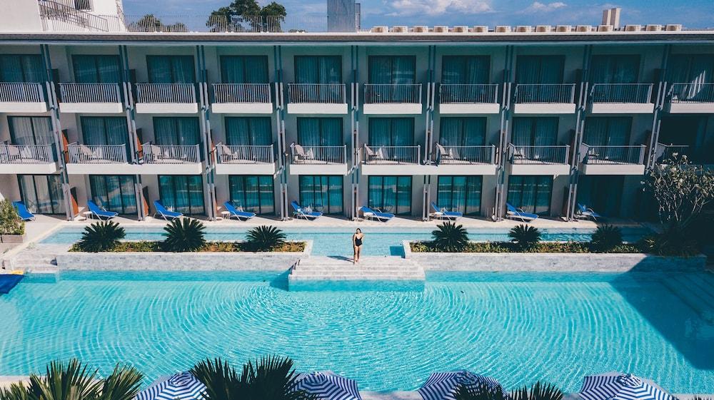 Seabed Grand Hotel Phuket - Featured Image