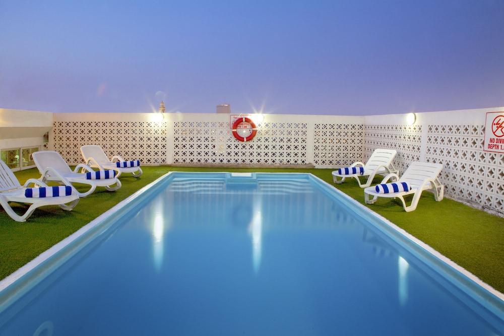 Landmark Hotel Baniyas - Outdoor Pool