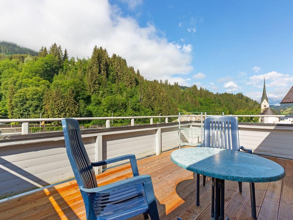 Lovely Holiday Home in Hüttau near Salzburg Airport - Featured Image