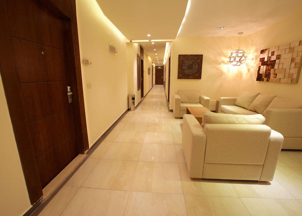 Lujain Hotel Suites - Interior