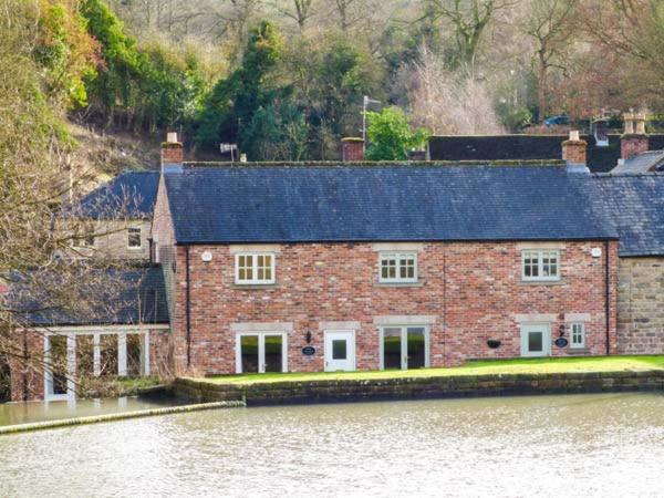 Weir Cottage on the Mill Pond - Other