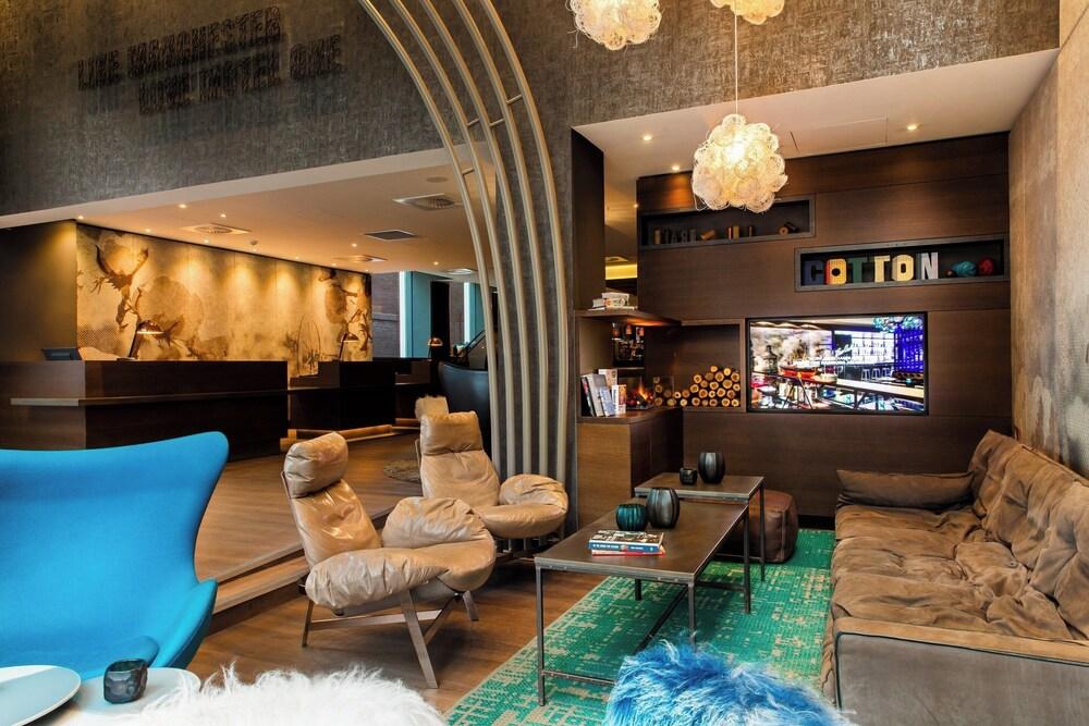 Motel One Manchester - Royal Exchange - Featured Image