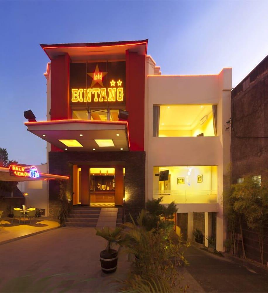 Hotel Bintang Solo - Featured Image
