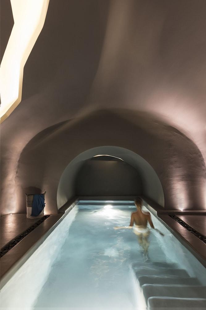 Kivotos Santorini - Private Pool