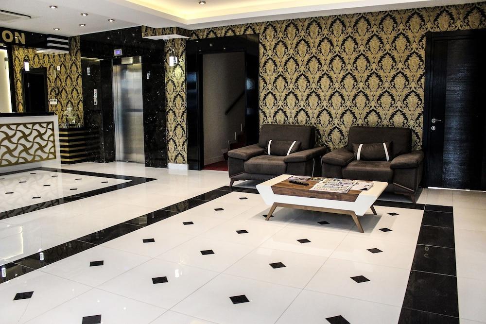 Grand Bursa Hotel - Lobby Sitting Area
