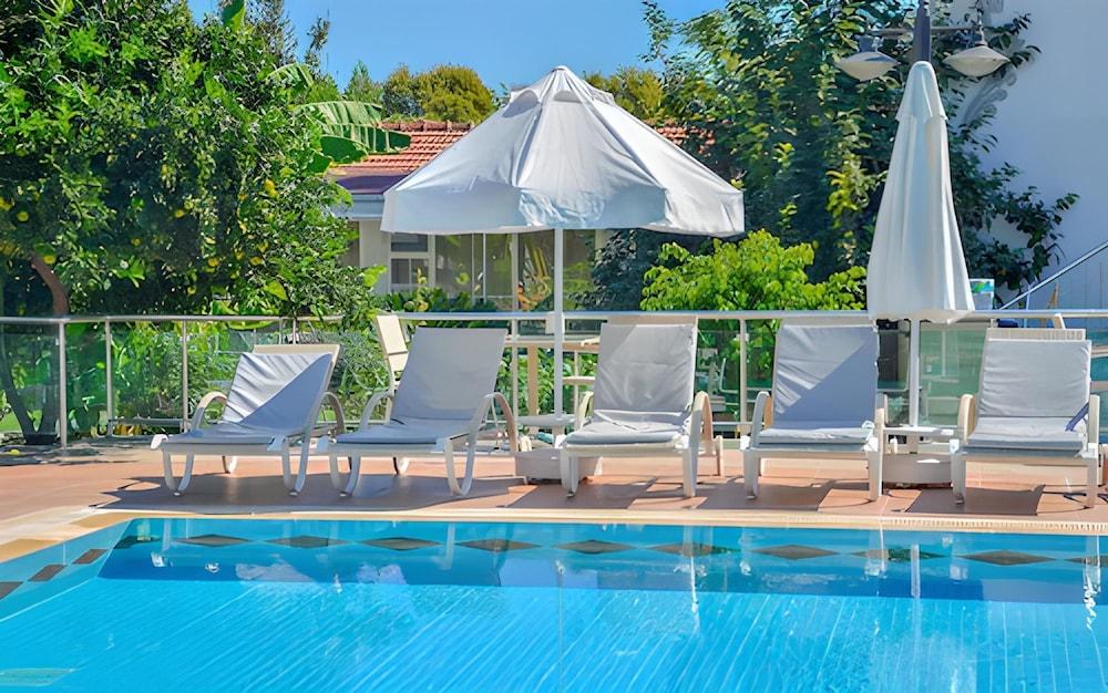 Clover Magic Altinkum Park Hotel - Outdoor Pool