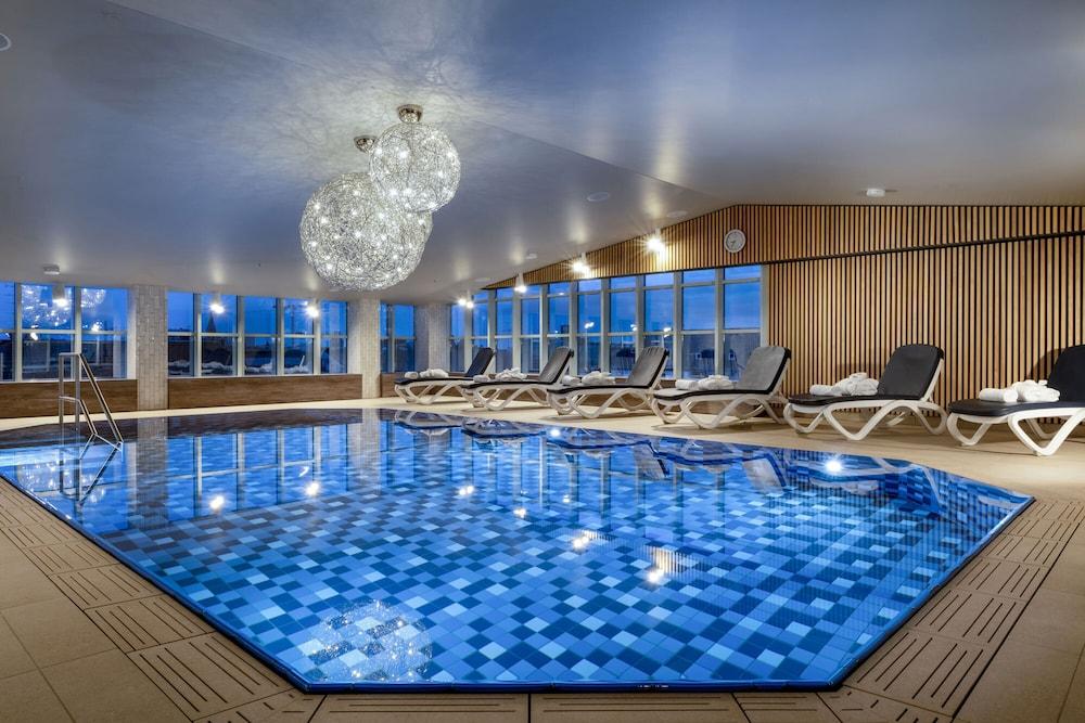 Maritim Hotel München - Pool
