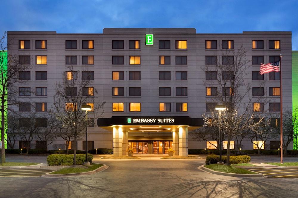 Embassy Suites by Hilton Chicago North Shore Deerfield - Featured Image