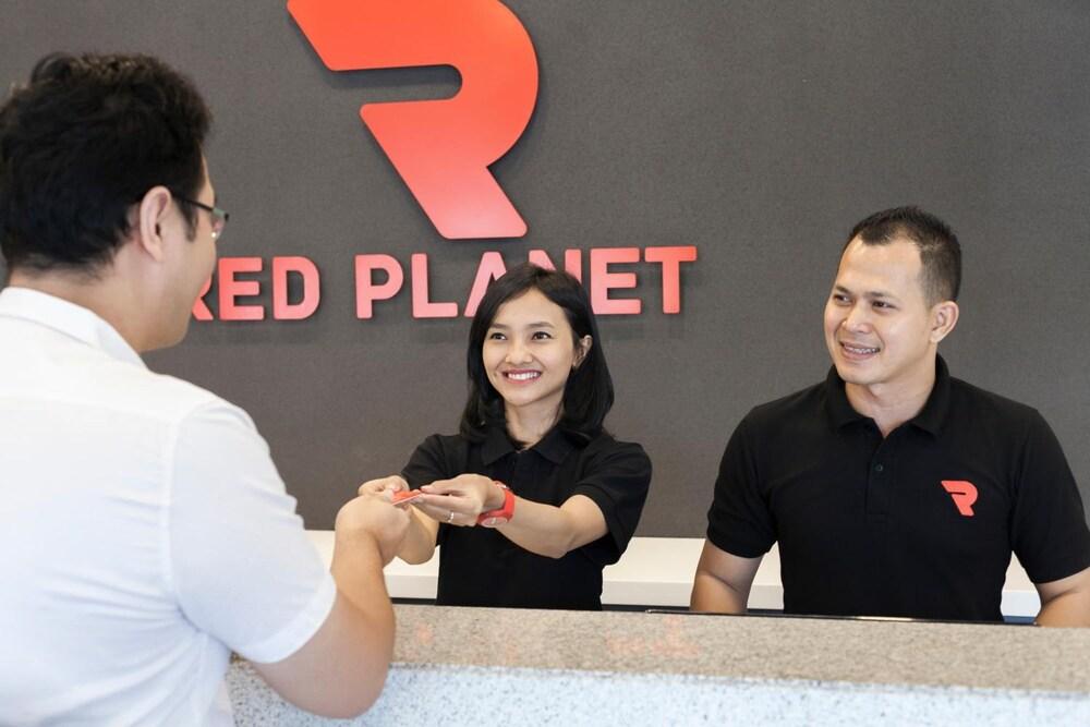 Red Planet Jakarta Pasar Baru - Lobby