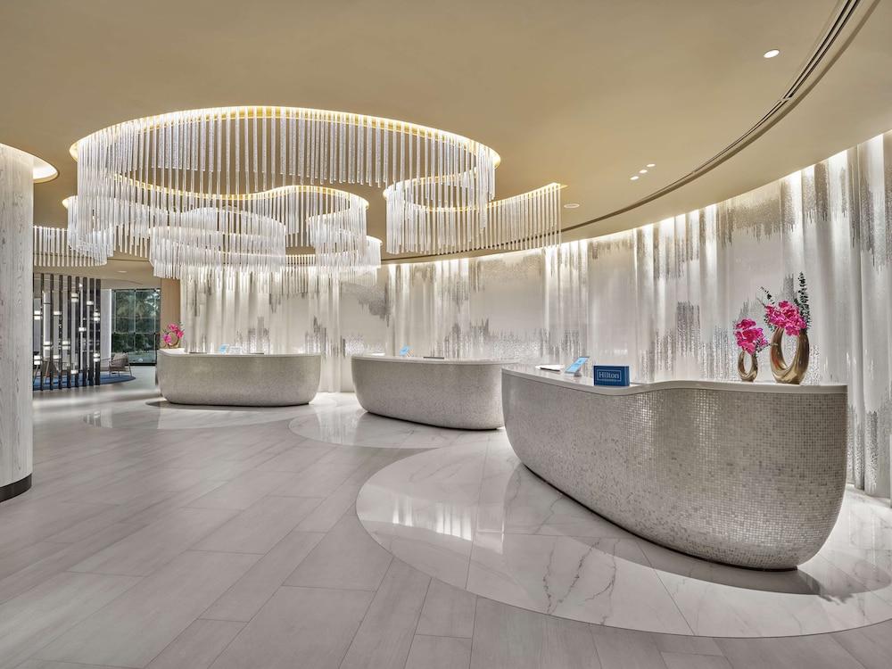 Hilton Hua Hin Resort & Spa - Lobby