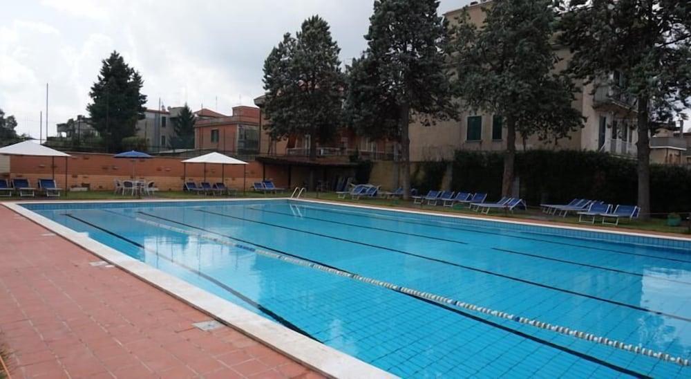 Parco Tirreno Residence - Outdoor Pool