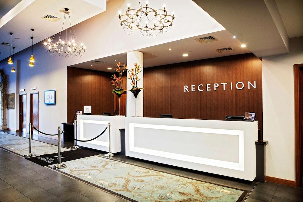 DoubleTree by Hilton Lincoln - Reception