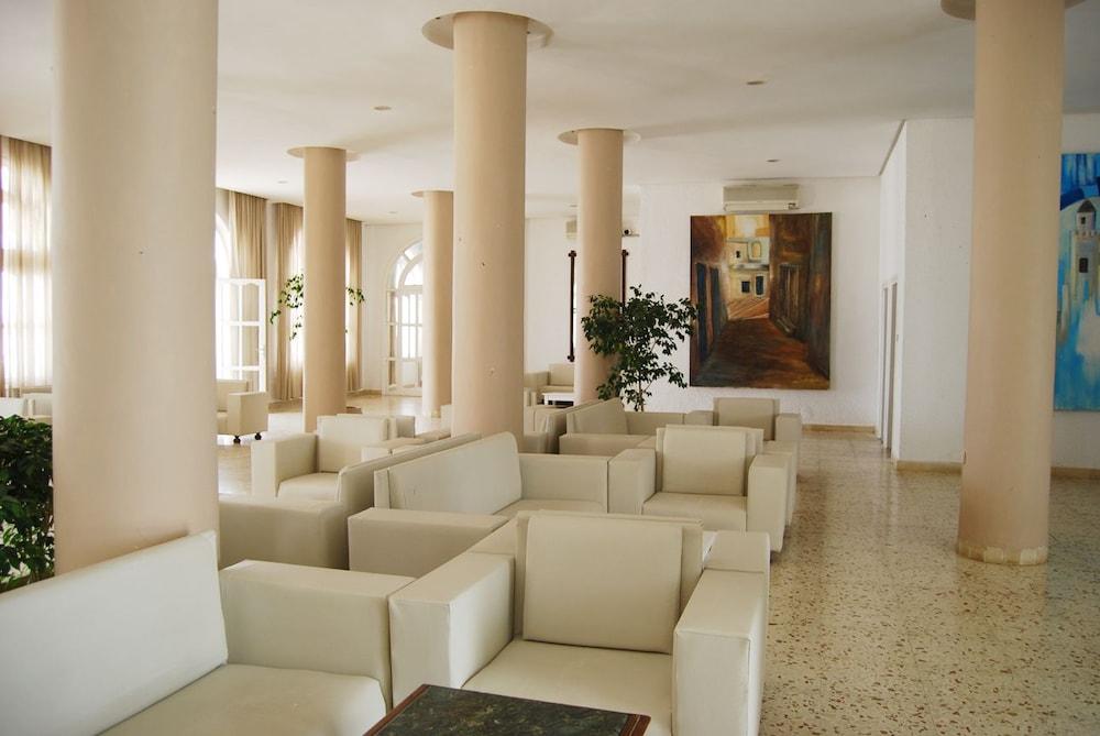 Hôtel El Andalous - Lobby Sitting Area