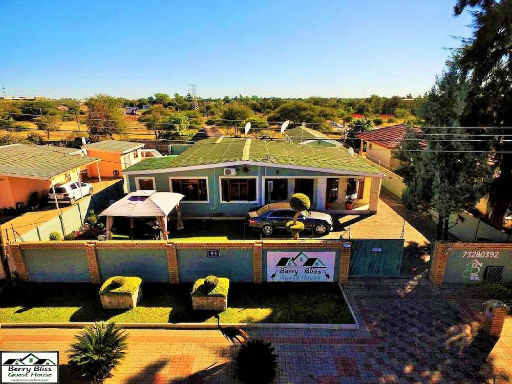 Berry Bliss Guest House - Aerial View
