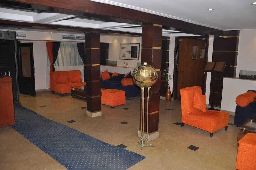 Diamond ship Hotel - Lobby