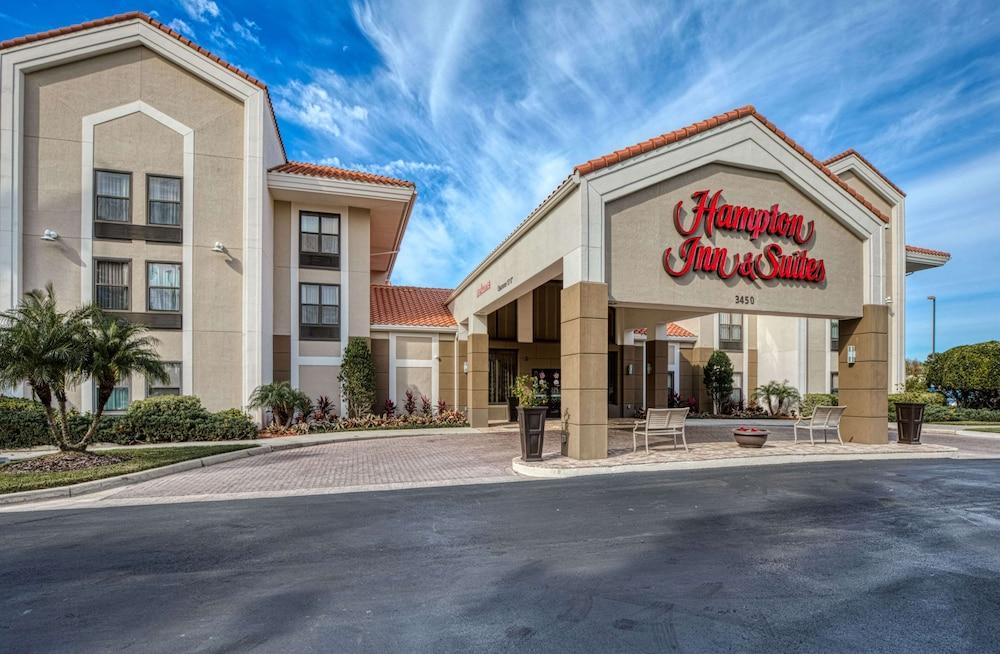 Hampton Inn & Suites Orlando/East UCF Area - Exterior