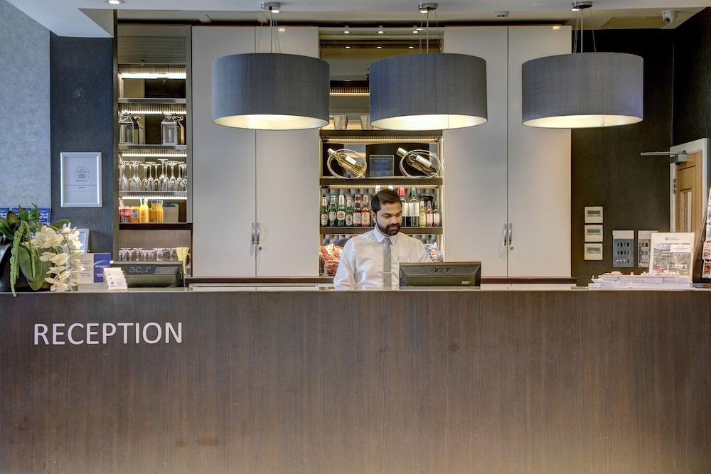 Best Western Chiswick Palace & Suites - Reception
